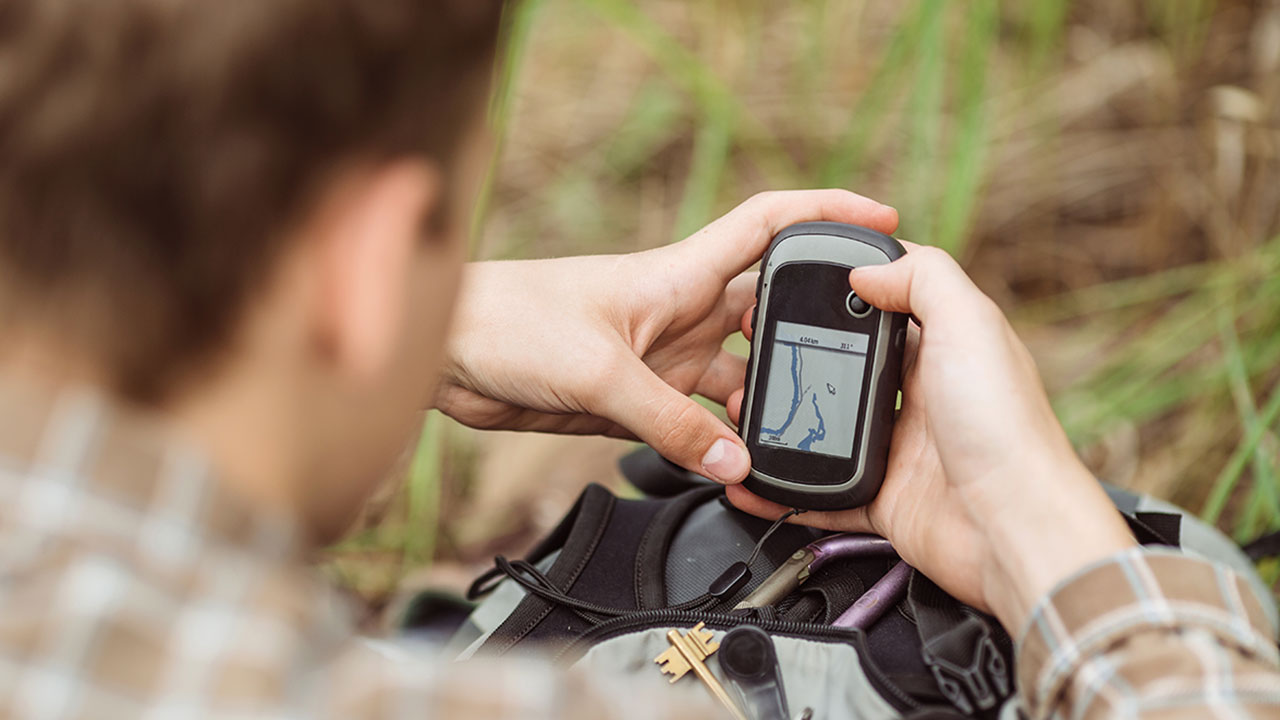 Best Handheld GPS Navigation Kit for Hiking Trekking